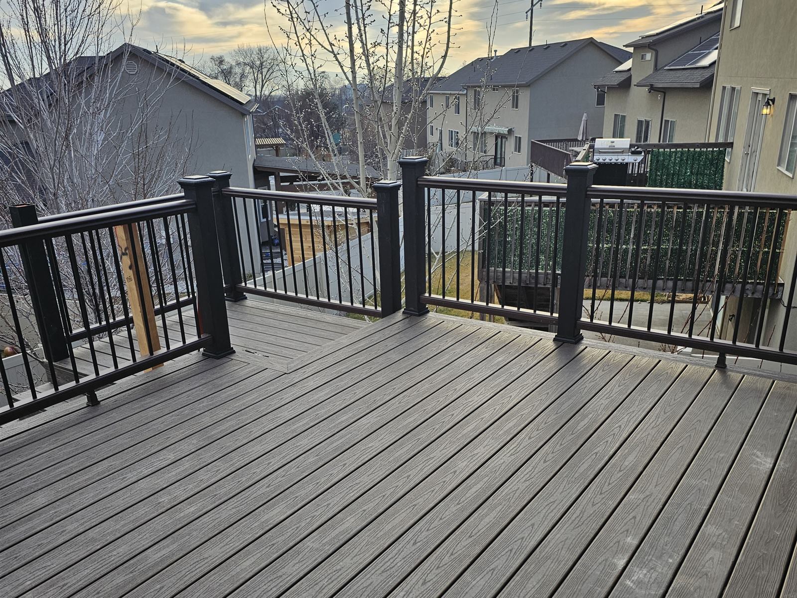 Composite deck and bronze railing built by Smart Choice in Provo, Utah